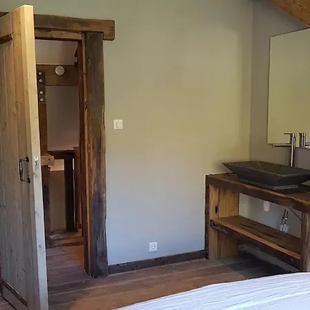 Chalet Le Jacques 2 شاليه